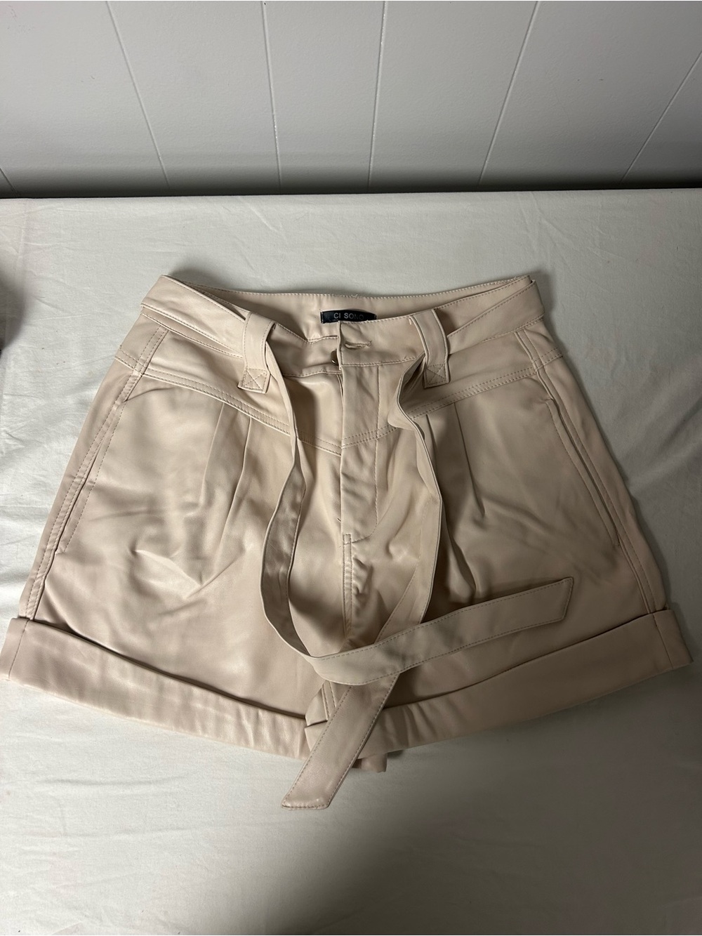 High-Waist CI SONO Leather Cream Belted Women’s Shorts